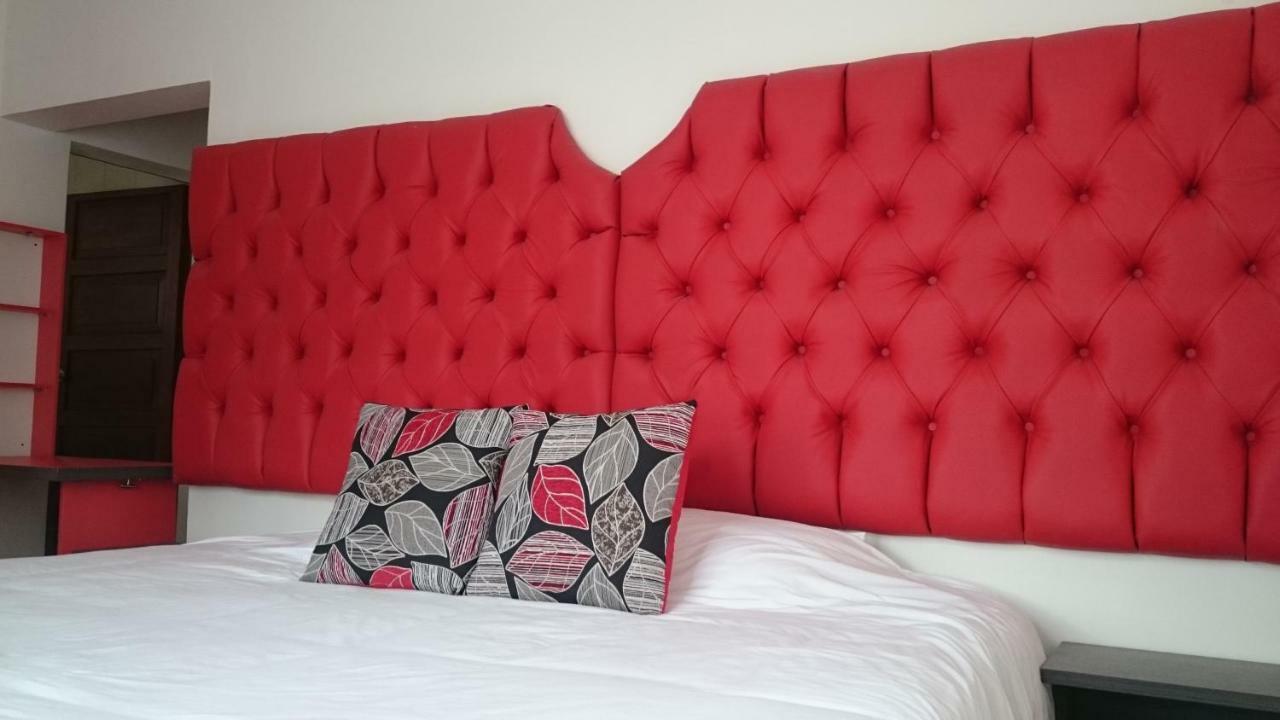 Suites+Arte Quito Extérieur photo